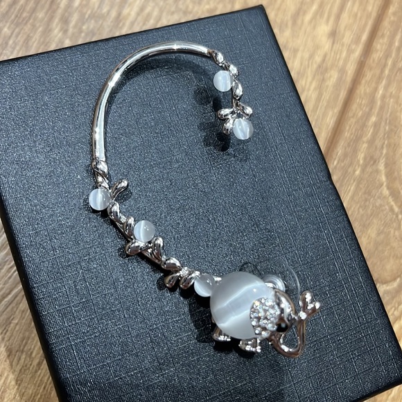 Cute elephant earring - Picture 3 of 4